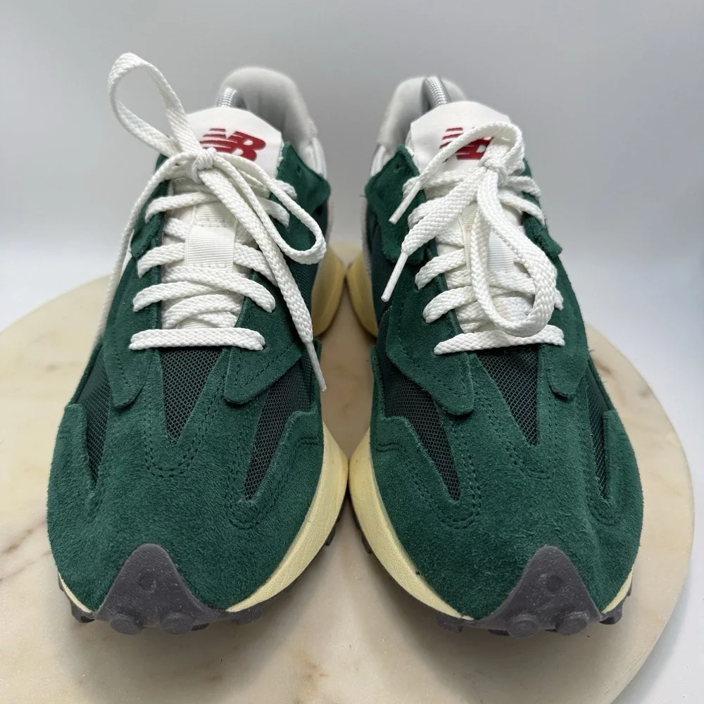 New Balance 327 Green White Suede Sneakers Men's 9.5 Retro Style Shoes U327WRG